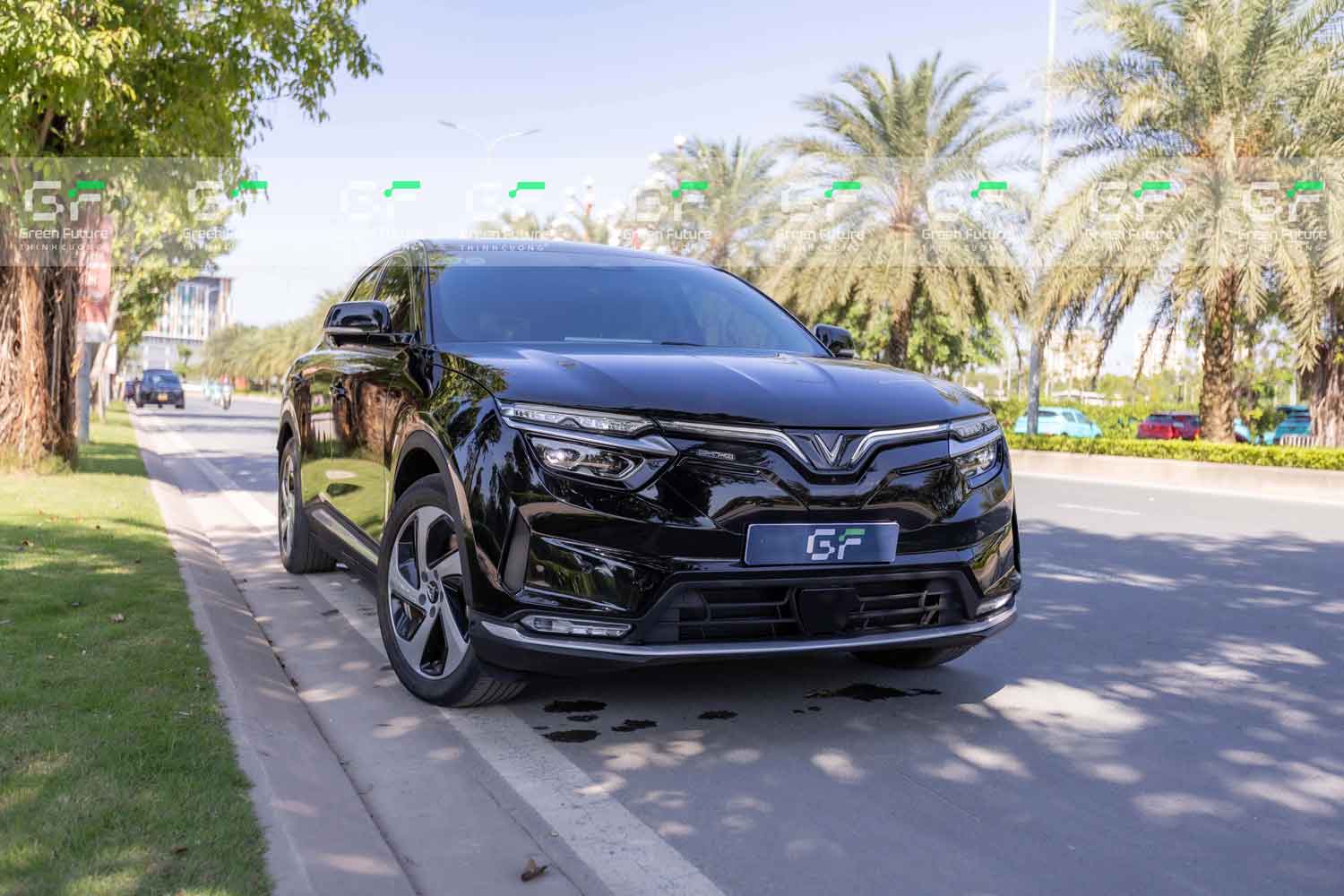 VINFAST VF8 ECO 2023 – ĐEN – ĐEN