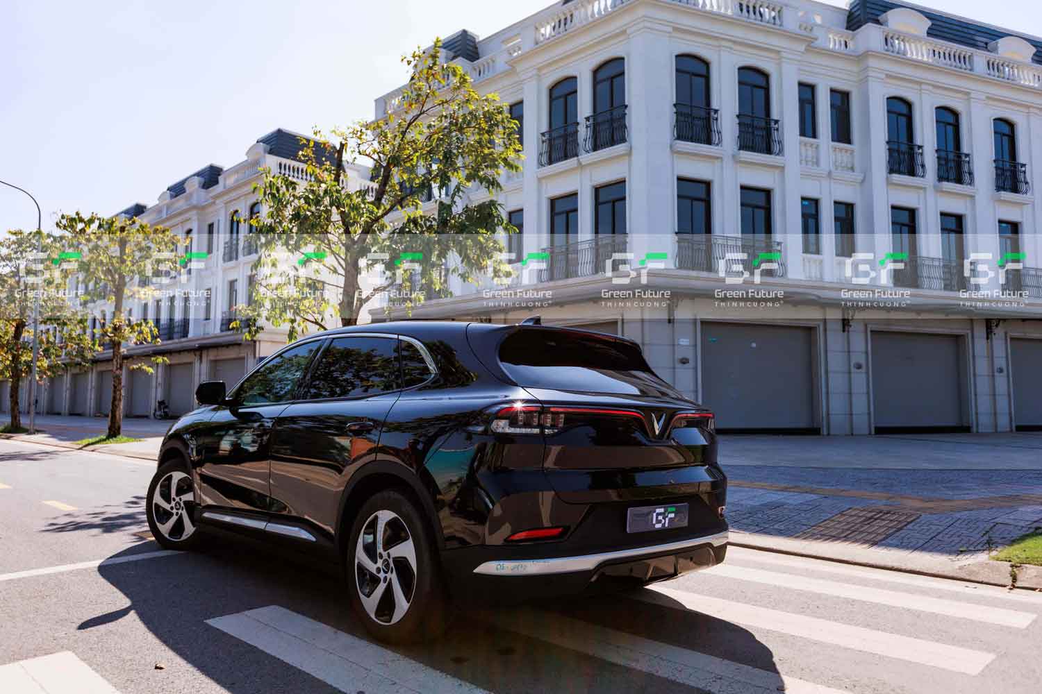 VINFAST VF8 ECO 2023 – ĐEN – ĐEN
