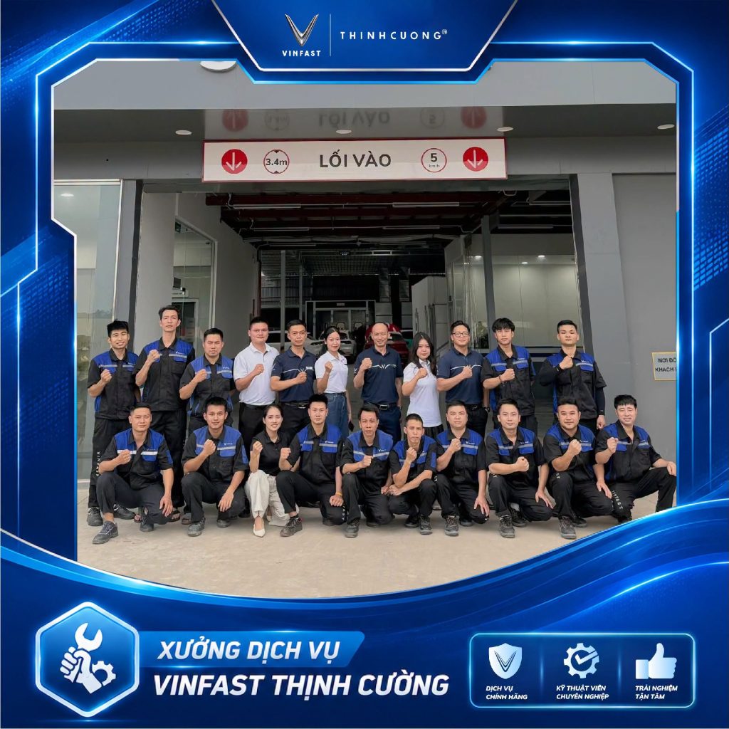 Ky thuat vien vinfast thinh cuong tan tam bao duong 2.png