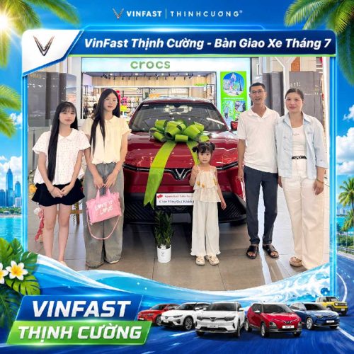 Lễ bàn giao xe Vinfast tháng 7